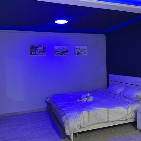 חדרי לייבל Label Rooms Blue & Red Tiberias Eksteriør billede
