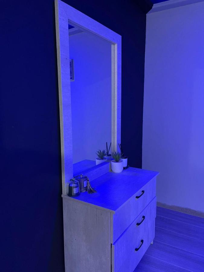 חדרי לייבל Label Rooms Blue & Red Tiberias Eksteriør billede